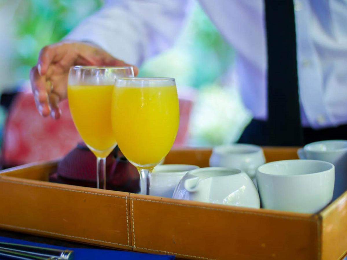 Airport Hotel Энтеббе Экстерьер фото