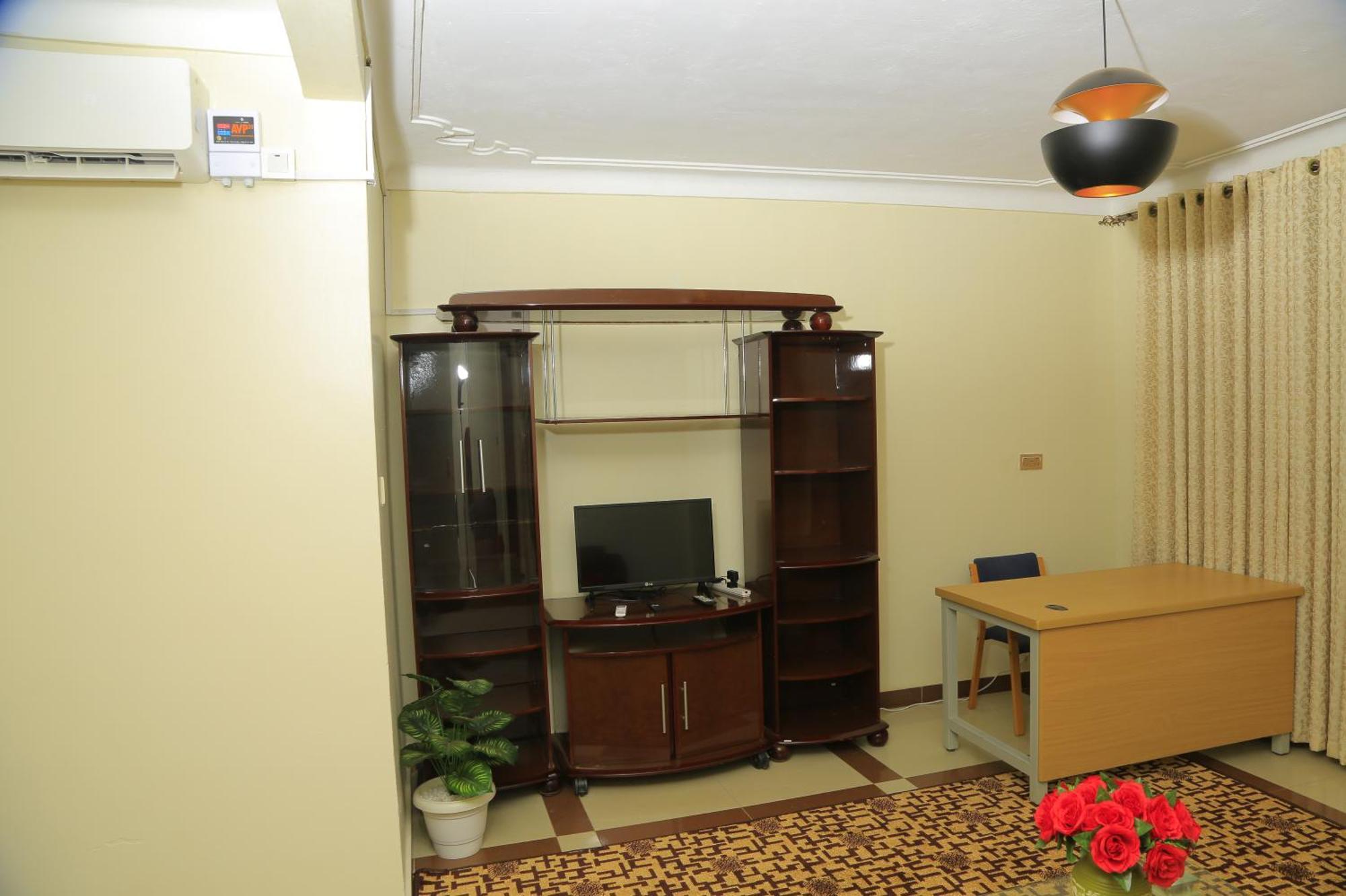 Airport Hotel Энтеббе Экстерьер фото