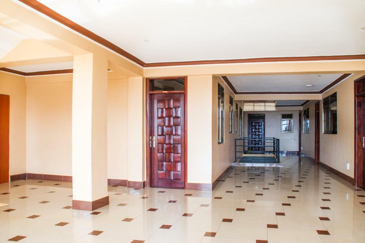 Airport Hotel Энтеббе Экстерьер фото